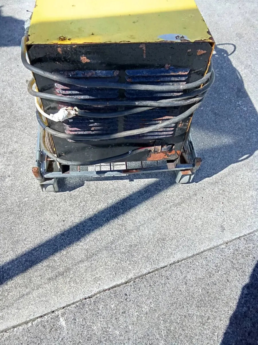 Welder - Image 4