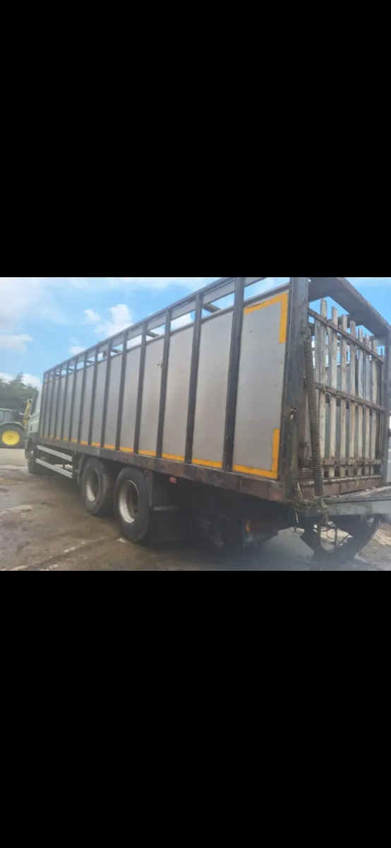 Cattle body hegarty  26ft clean - Image 2