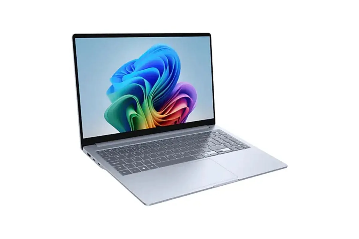 Samsung Laptop - Image 1