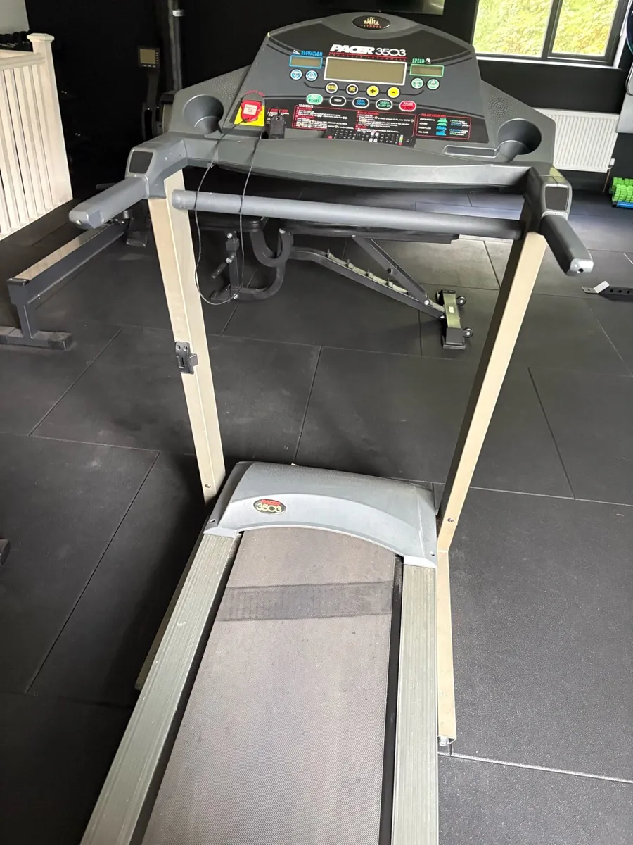 Treadmill - Image 1