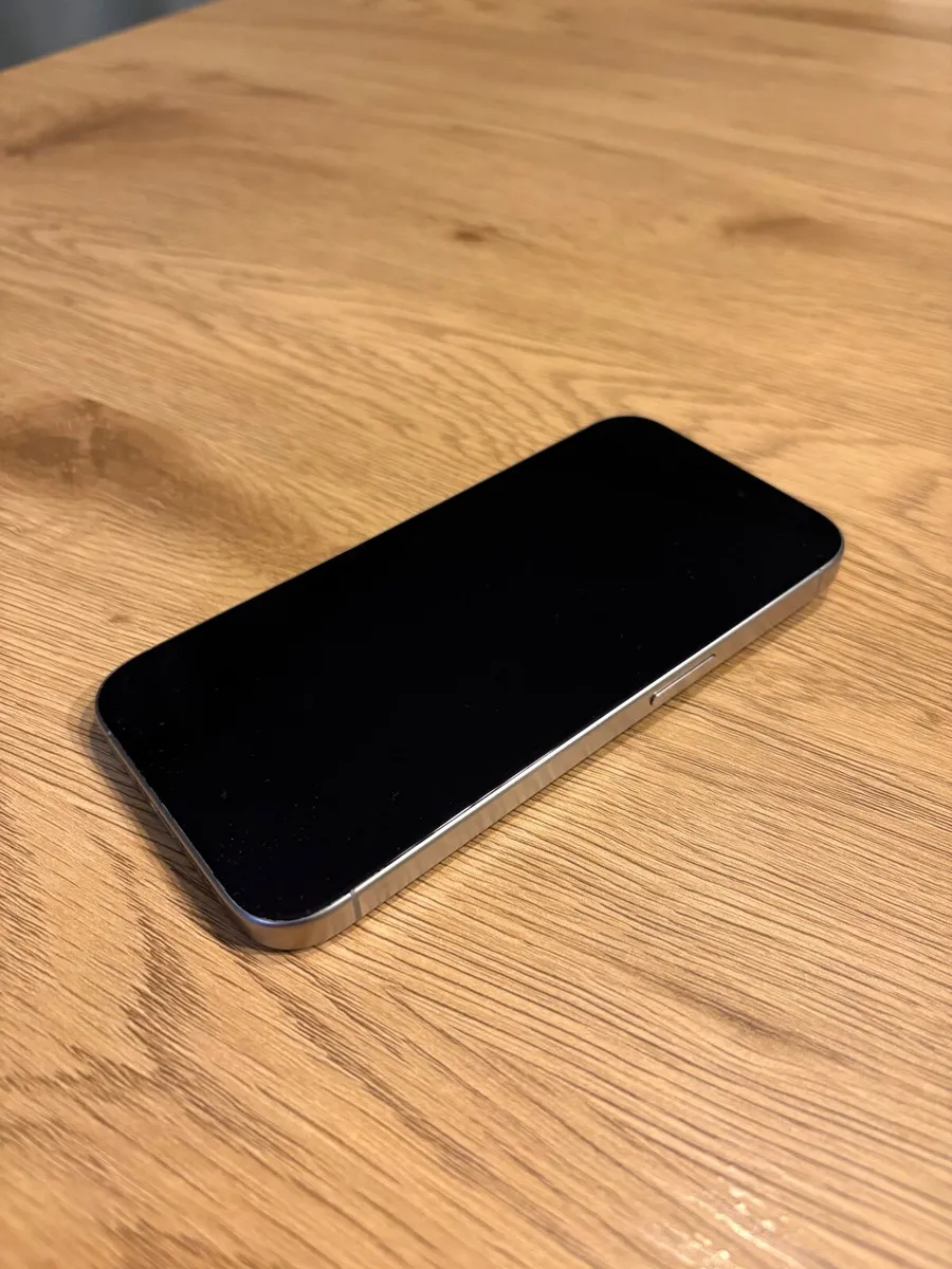 iPhone 15 Pro 128GB - Image 3