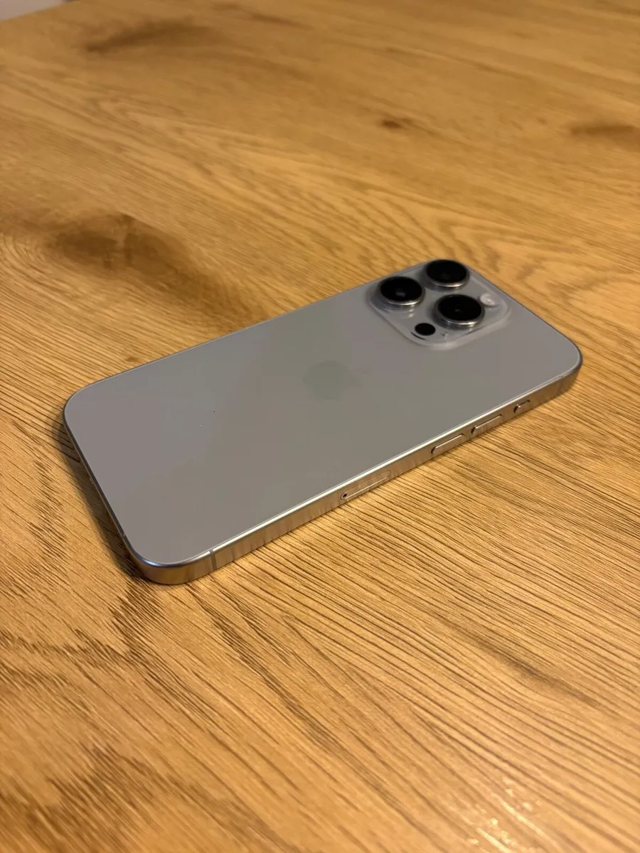iPhone 15 Pro 128GB - Image 4