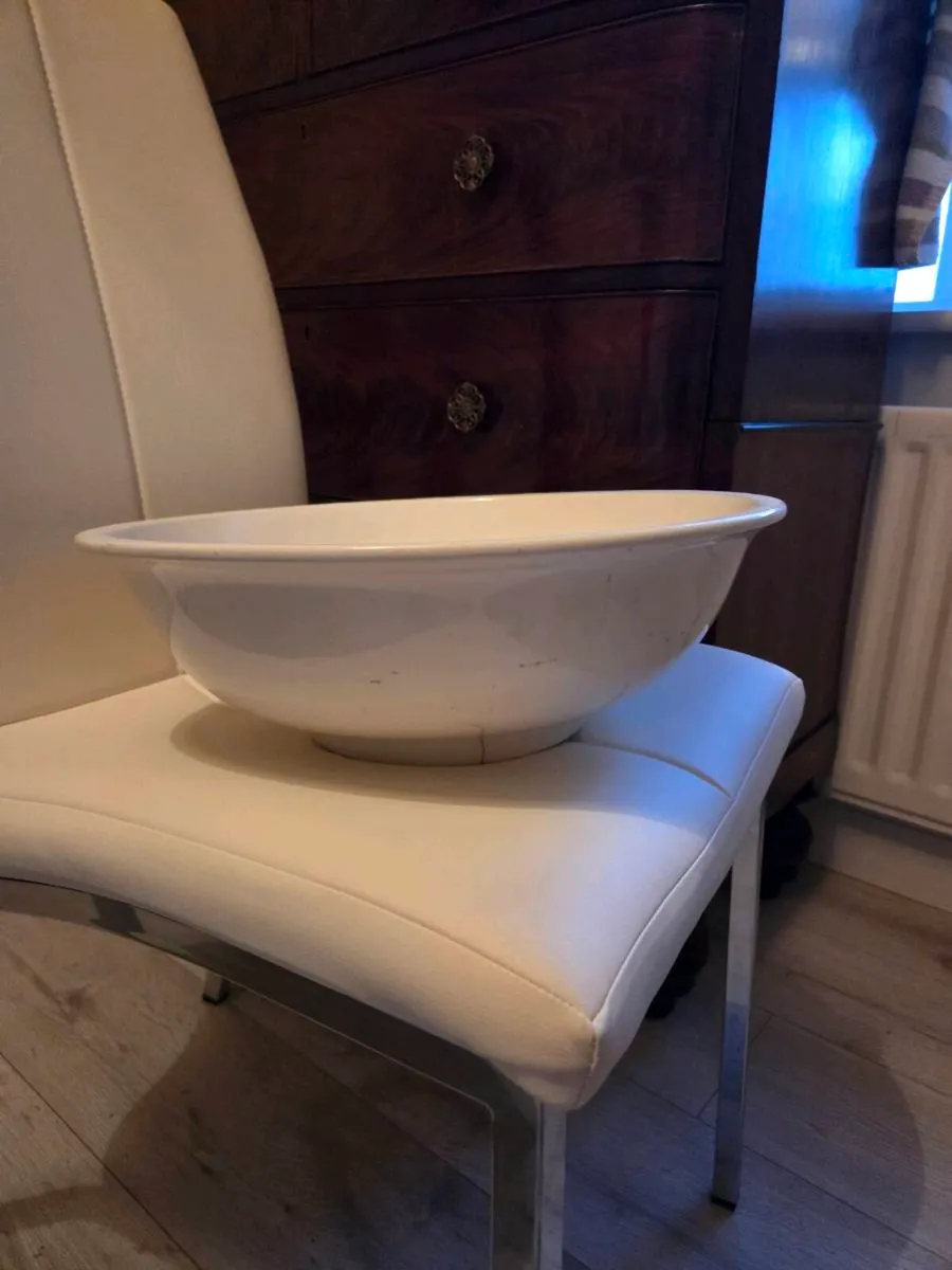 Jug and Wash Basin - Image 2