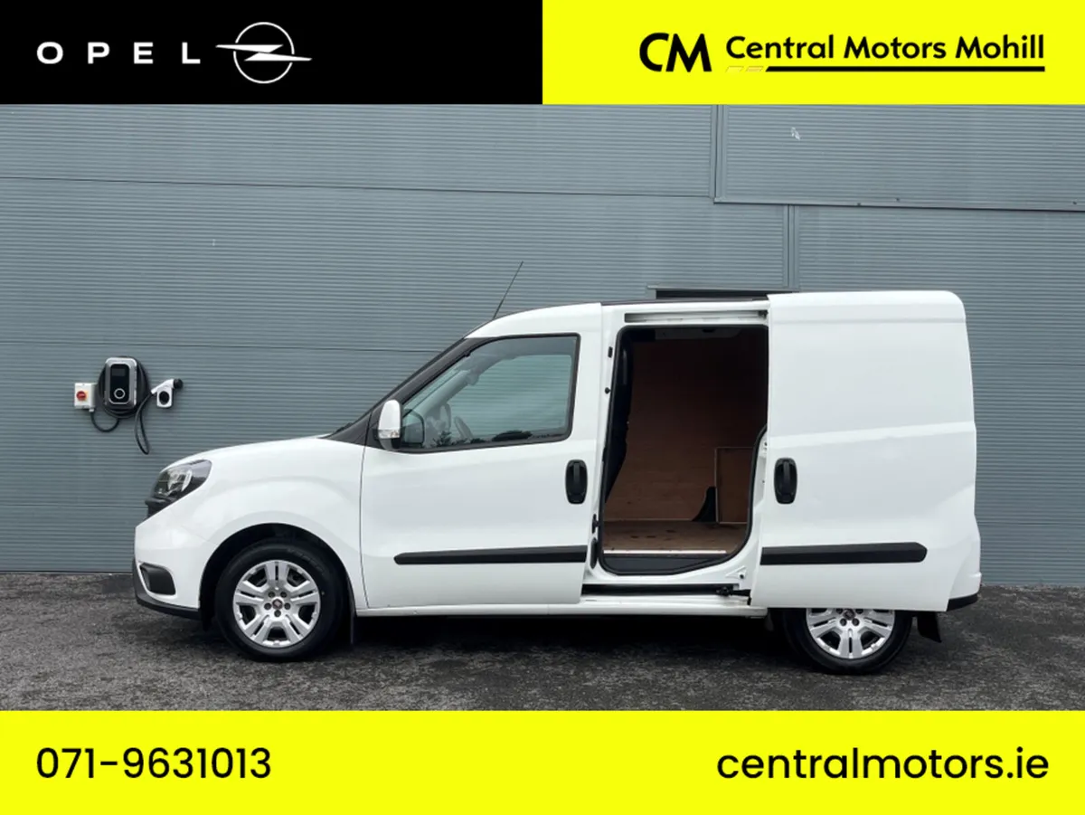 Fiat Doblo CARGO 1.6 SX 90 BHP * Low Mileage * - Image 4