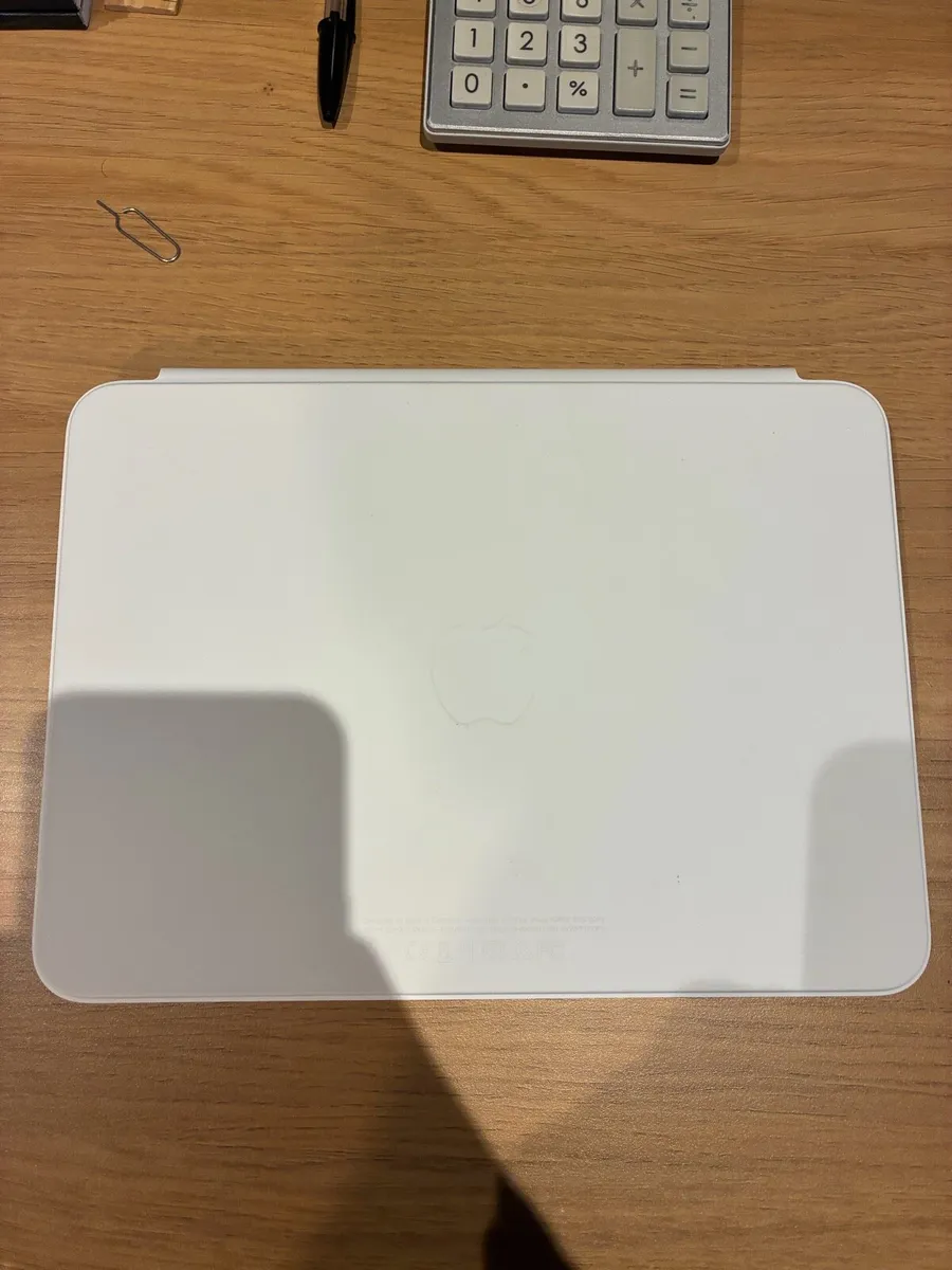 iPad (10th Generation) - Image 3