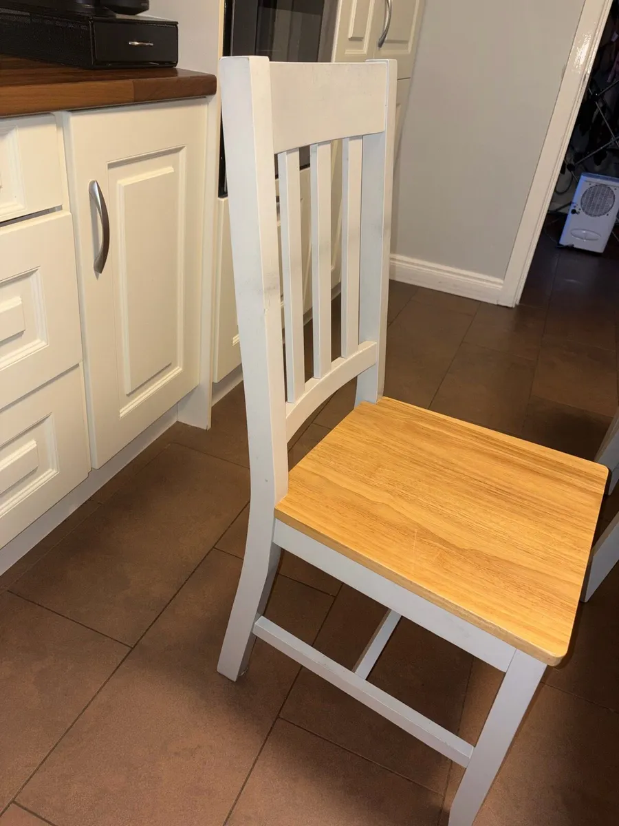Dining table and 2 seater sofa - Image 3