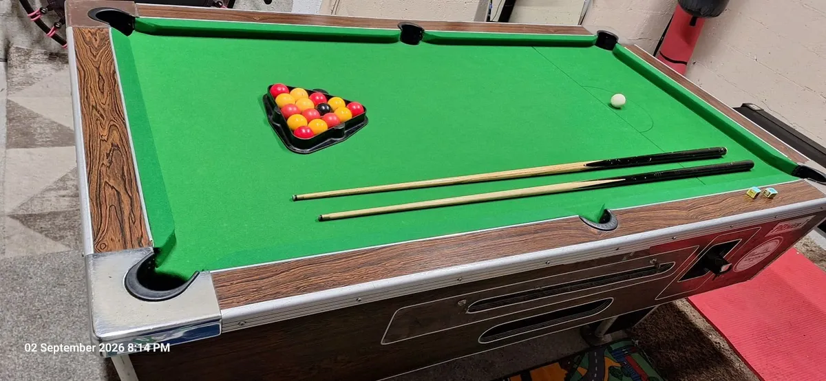 Pool table - Image 4