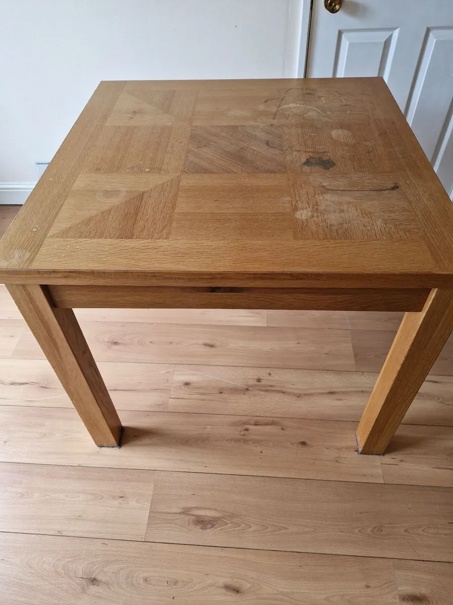 Dining table (extendable) & 4 chairs - Image 4