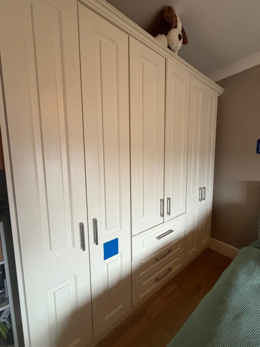 Ivory Wardrobe - Image 3