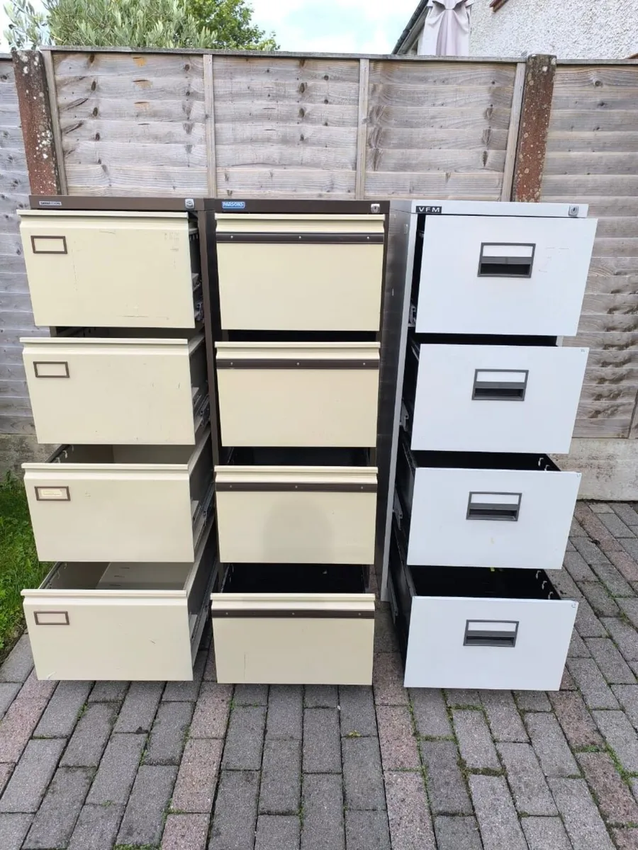 Metal Filing Cabinet - Image 1