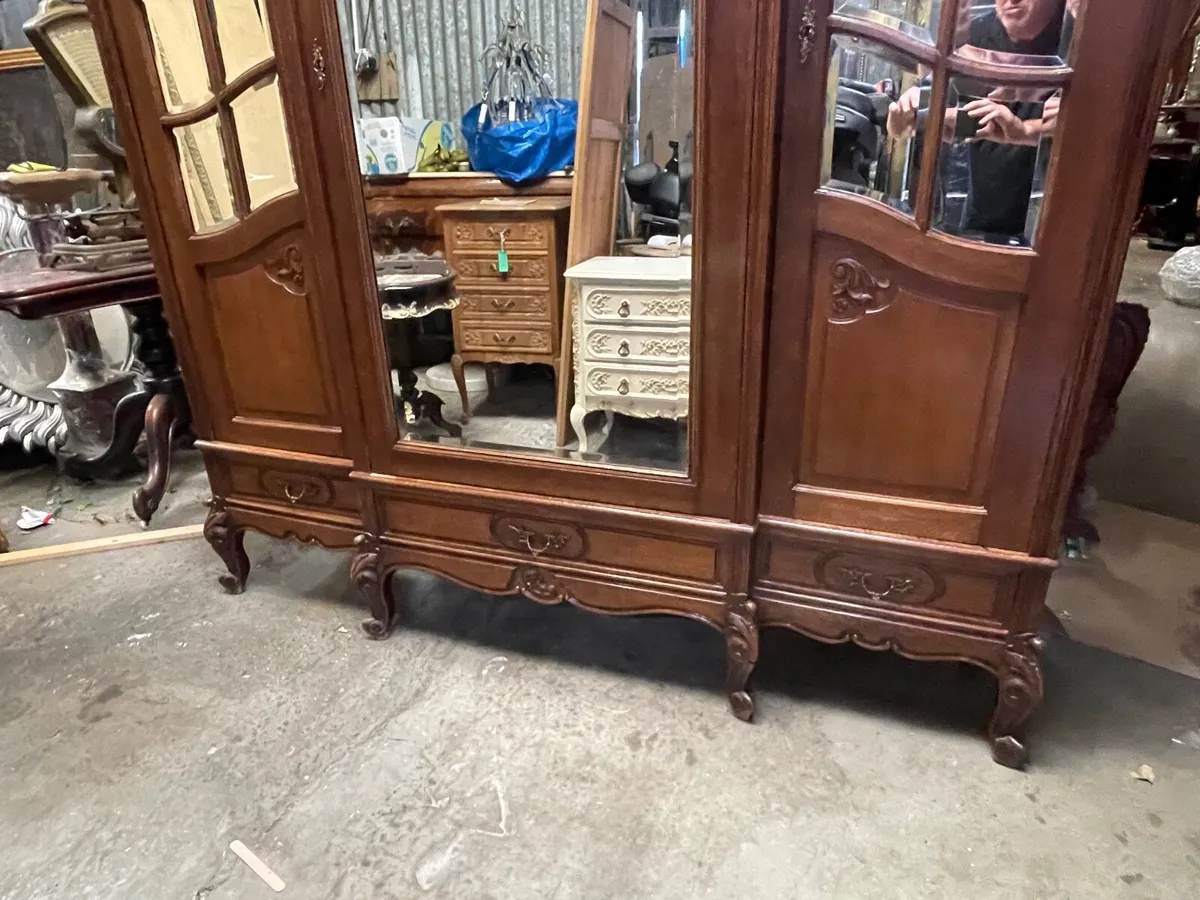 Very nice old large French wardrobe - Image 3