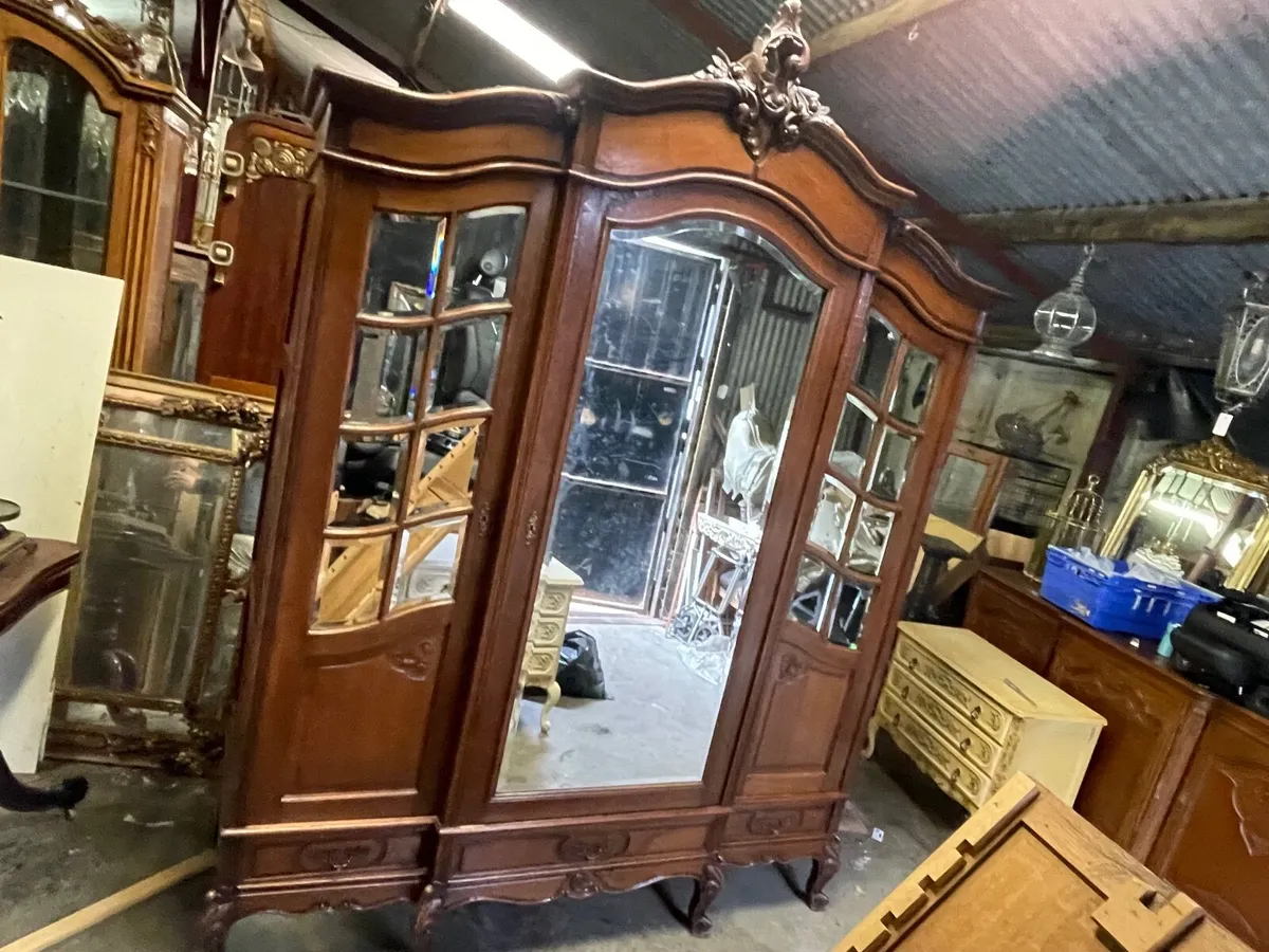 Very nice old large French wardrobe - Image 4