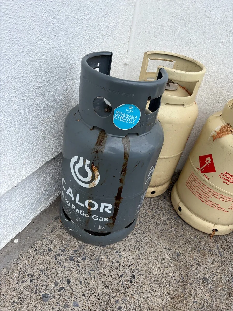 gas bottles x3 - Image 2