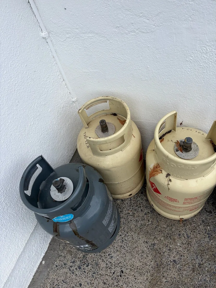 gas bottles x3 - Image 3