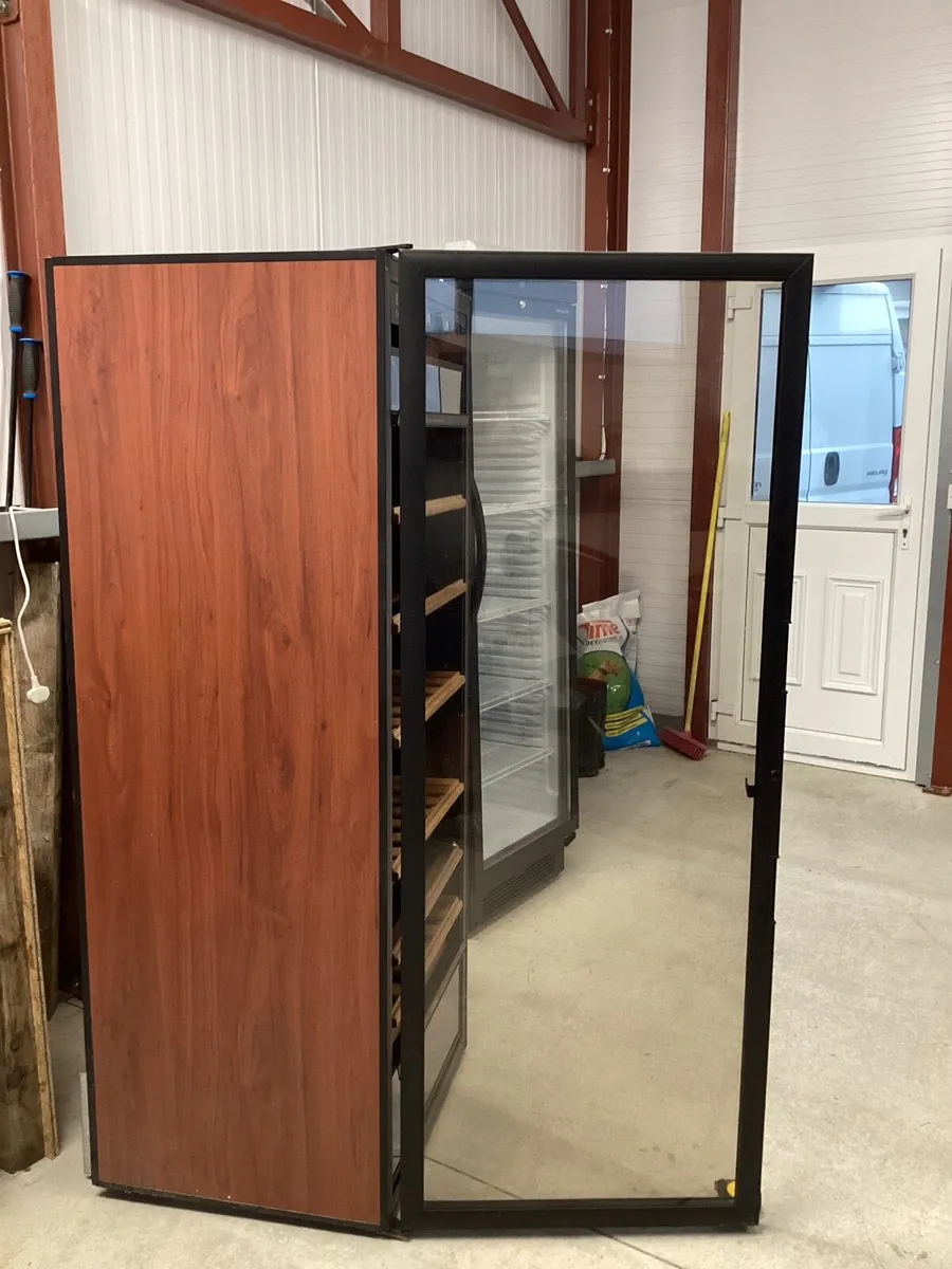 Wine chiller for sale like new. - Image 2