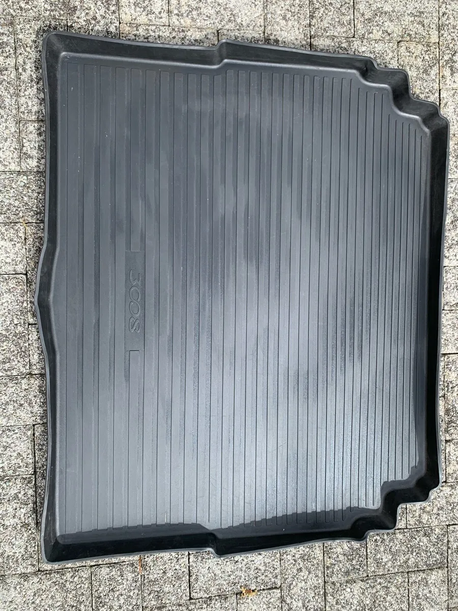 Peugeot 3008 boot liner / protector tray. - Image 4
