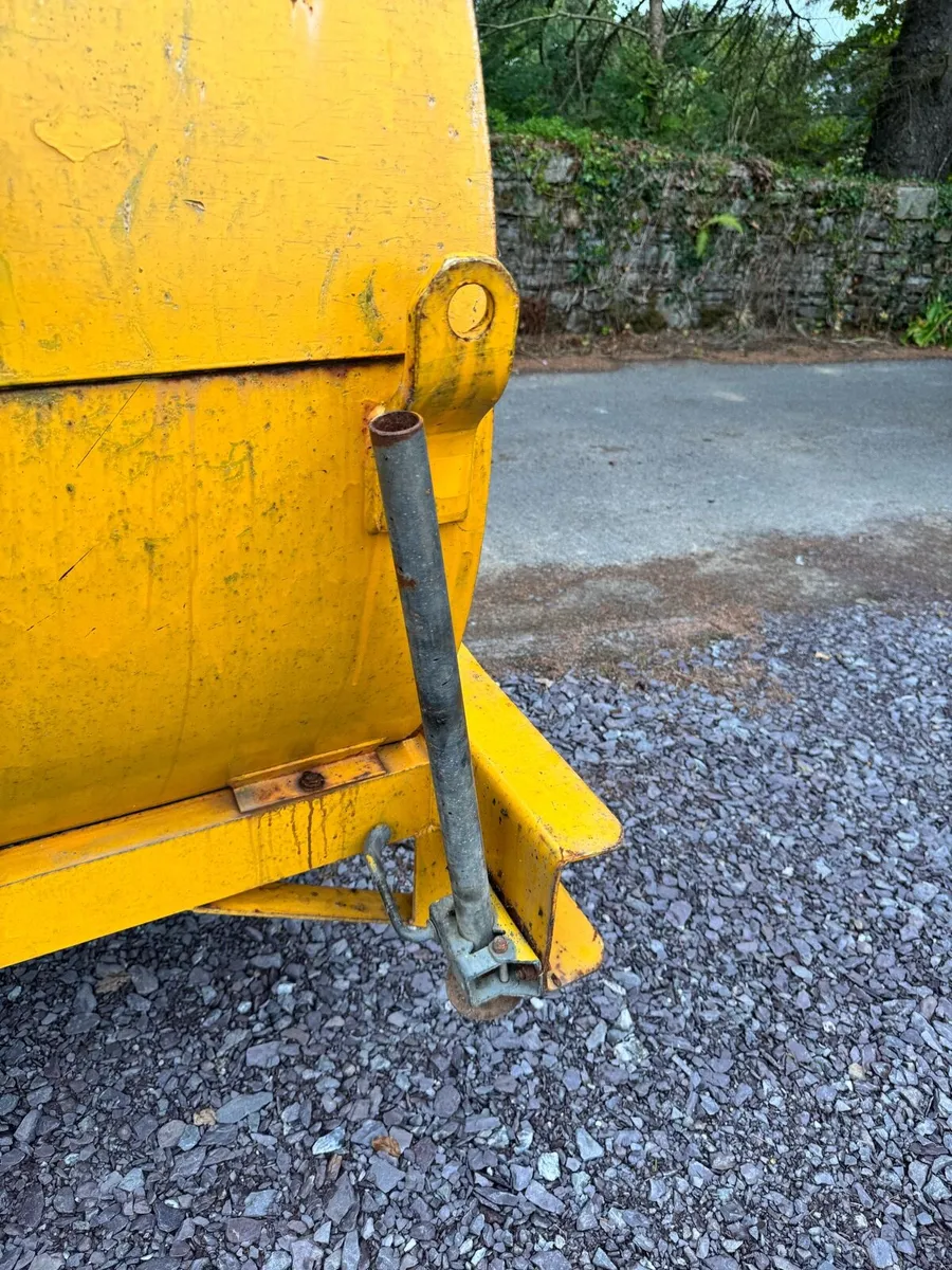 950 Litre Diesel Fuel Bowser - Image 4