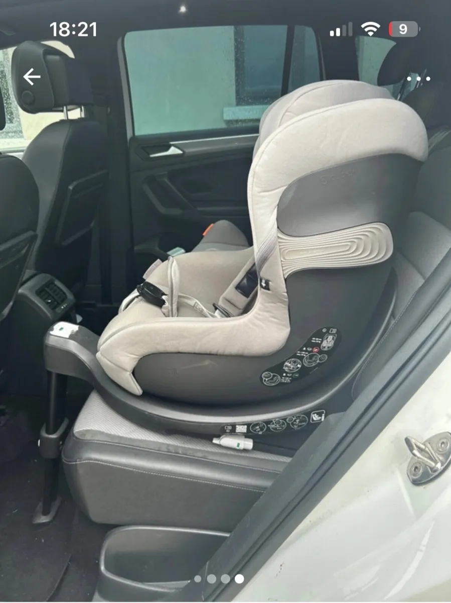 Car seat - Image 3