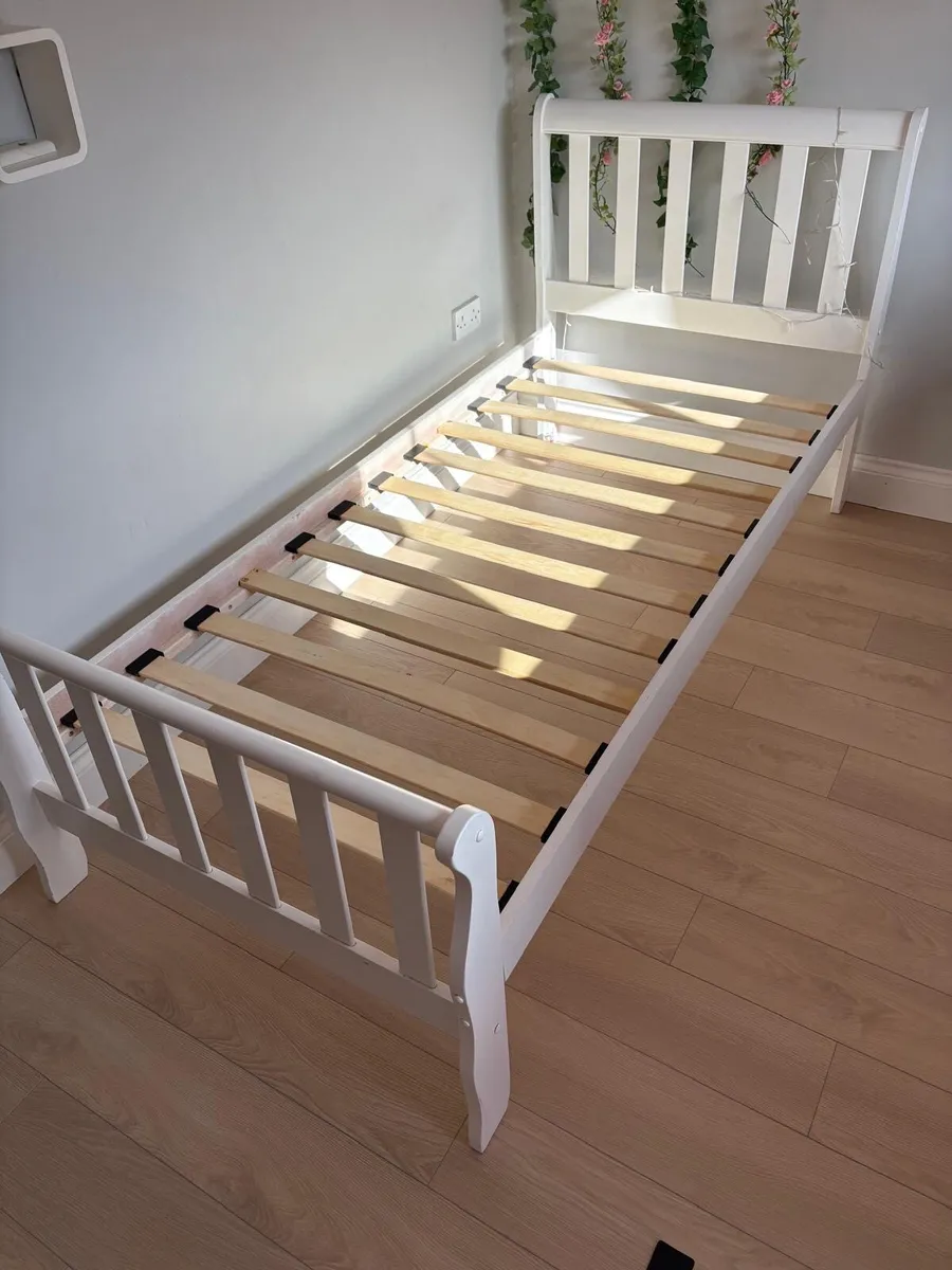 Single Bed Sleigh Design