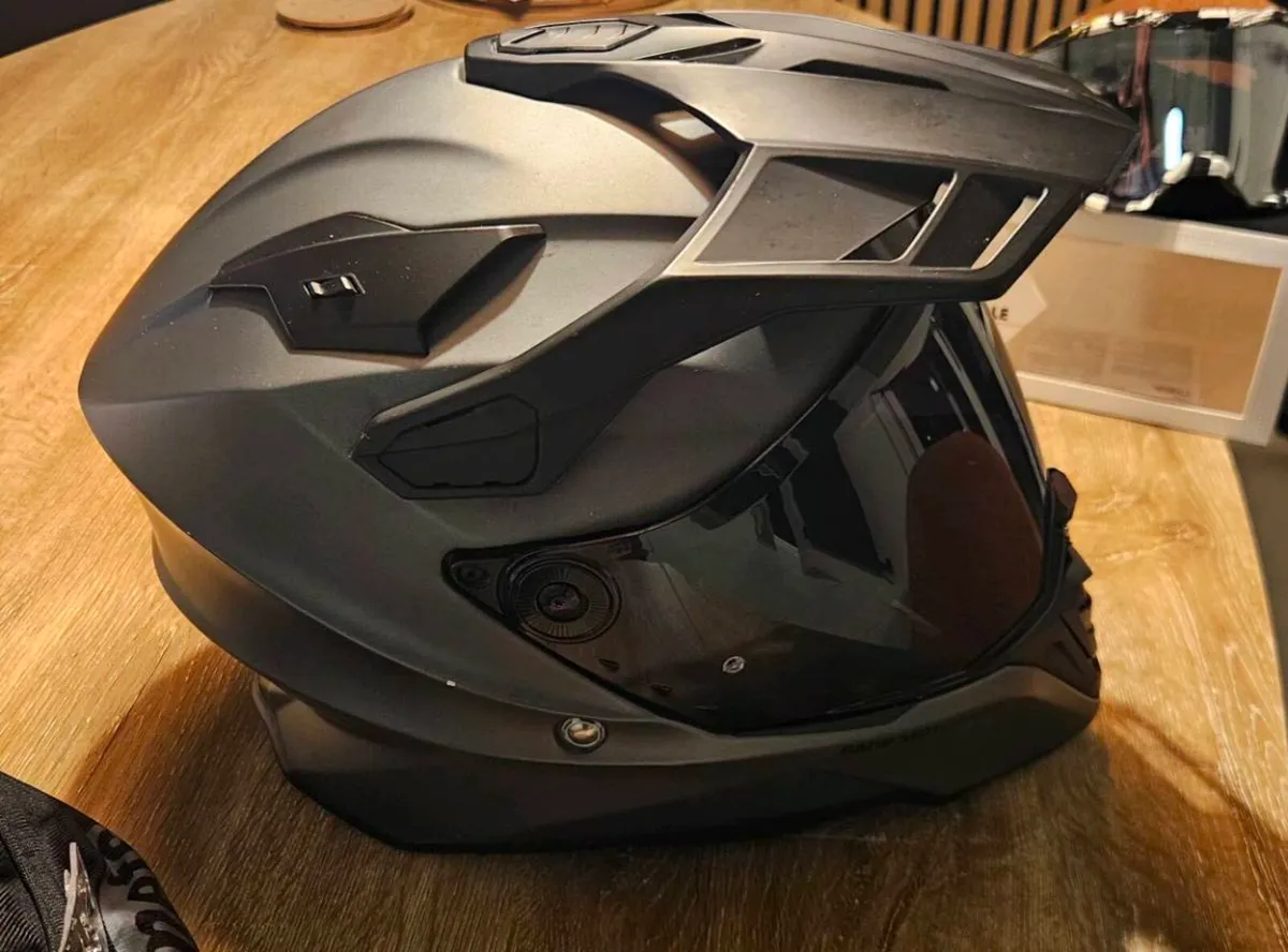 Bmw adv helmet size L gs pure - Image 2
