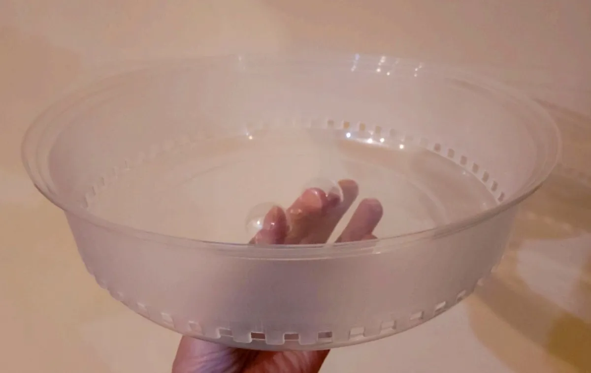 PLASTIC PLATE COVER (USED). - Image 2