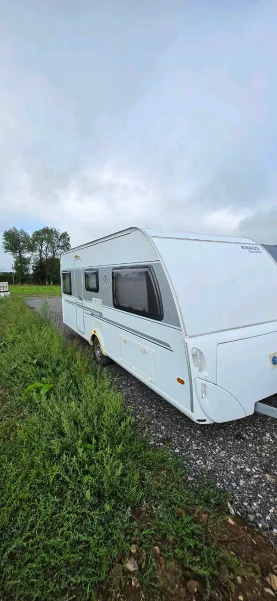 Knaus Sudwind 500EU Caravan - Image 4