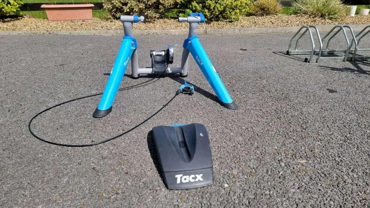 Trax Turbo Smart Trainer with Training Wheel - Image 2