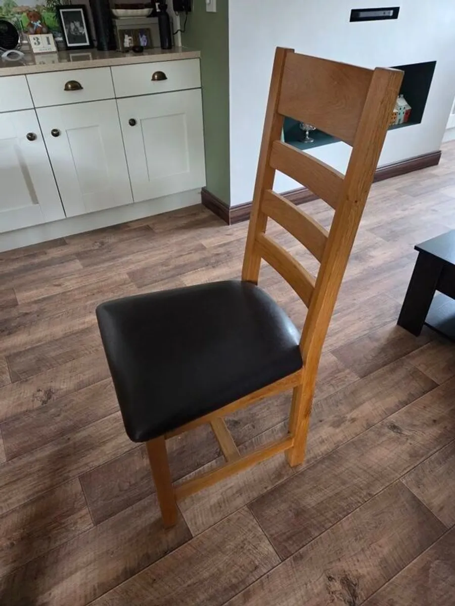 kitchen table and 6 chairs - Image 3