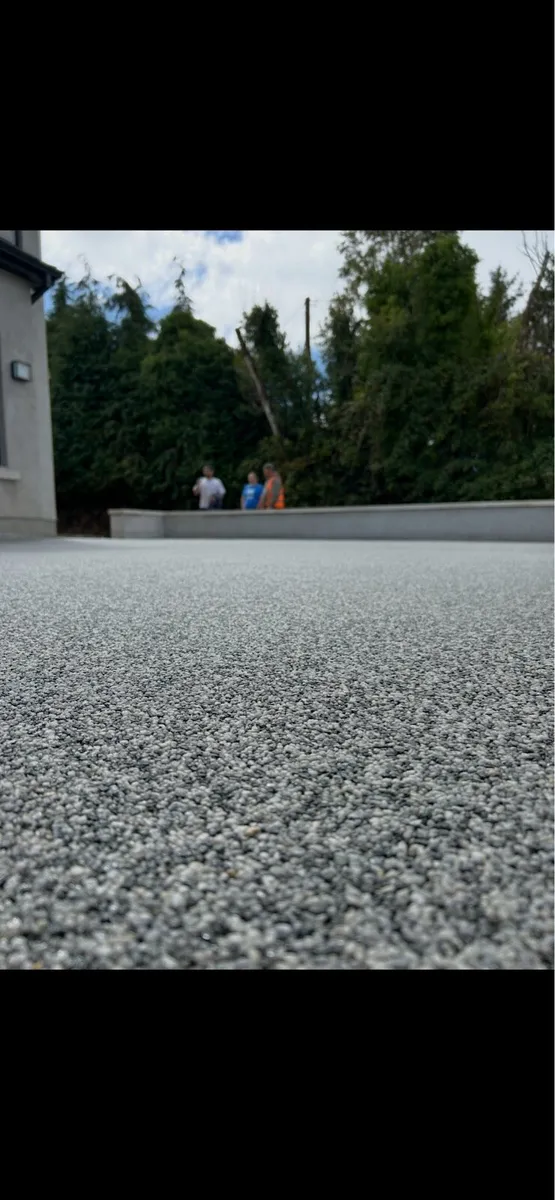 Tarmac and Resin Bound Surfacing - Image 2