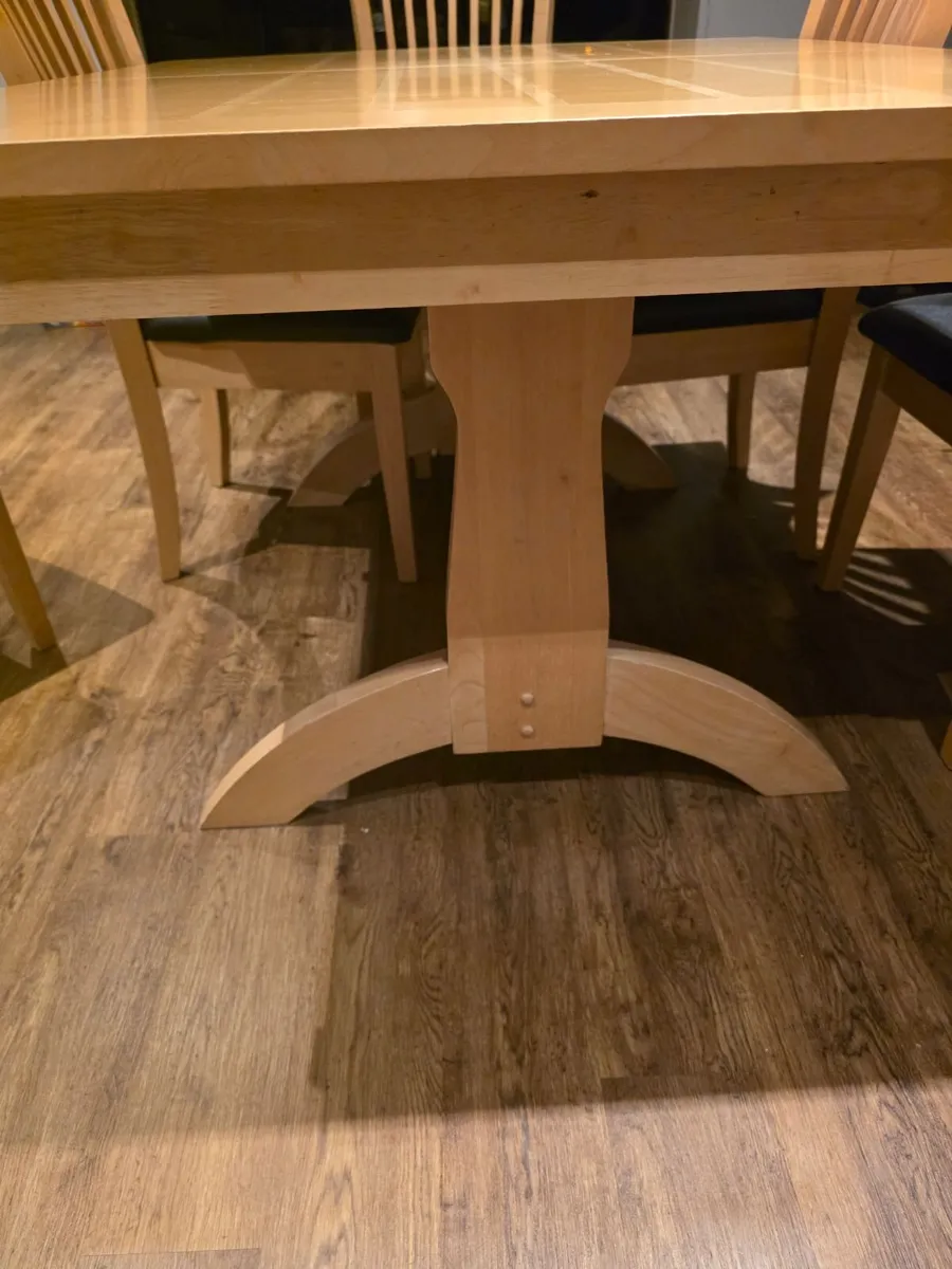 Dining Table and chairs - Image 2