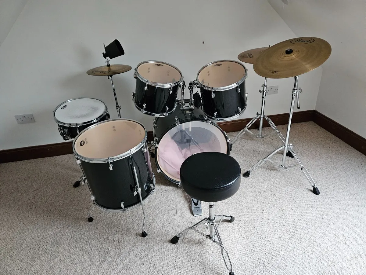 Drum Kit - Image 1