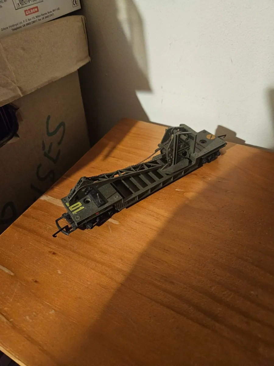 Hornby OO Gauge Brakedown Crane - Image 1