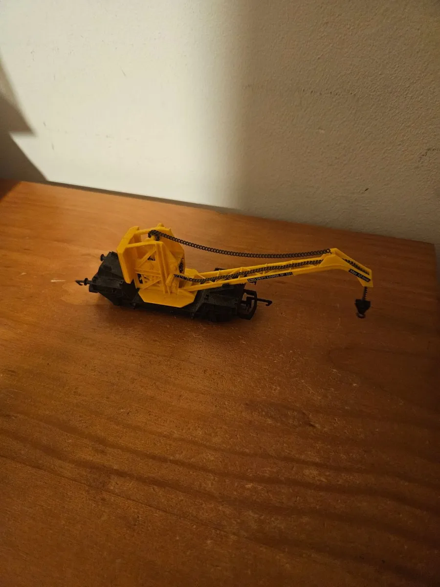Hornby OO Gauge Brakedown Crane - Image 2