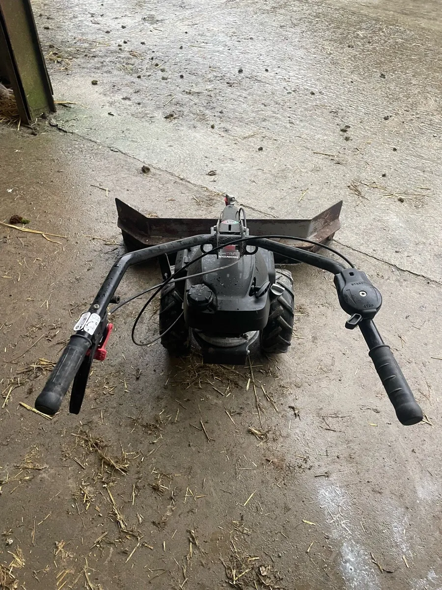 Honda petrol scraper - Image 3
