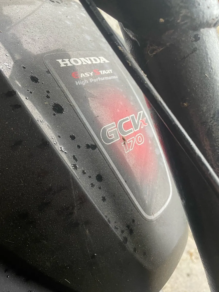 Honda petrol scraper - Image 4