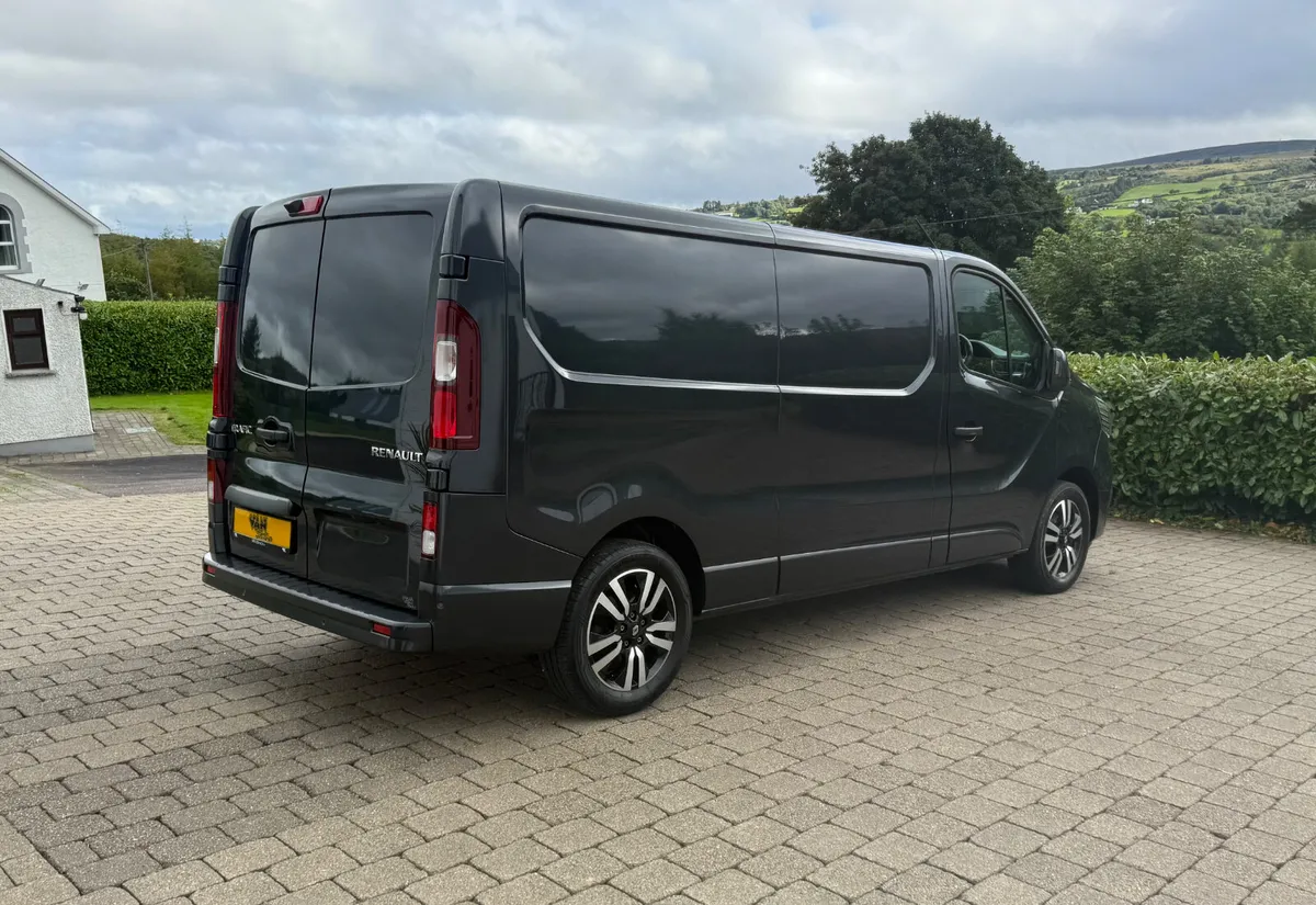 2024 (242reg) Renault Trafic SportPlus Auto 170bhp - Image 4