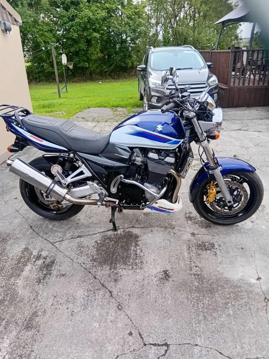 Suzuki gsx 1400 - Image 1