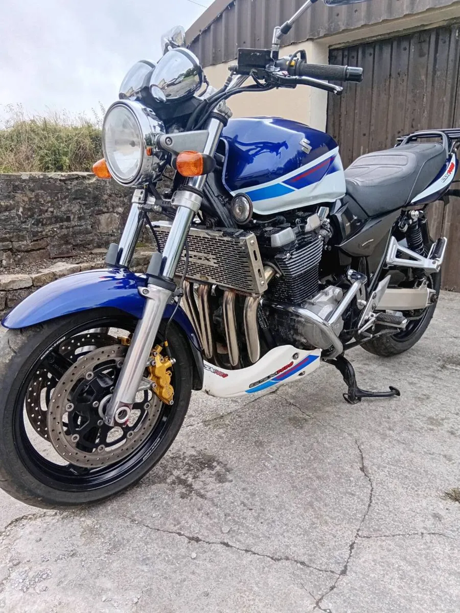 Suzuki gsx 1400 - Image 3
