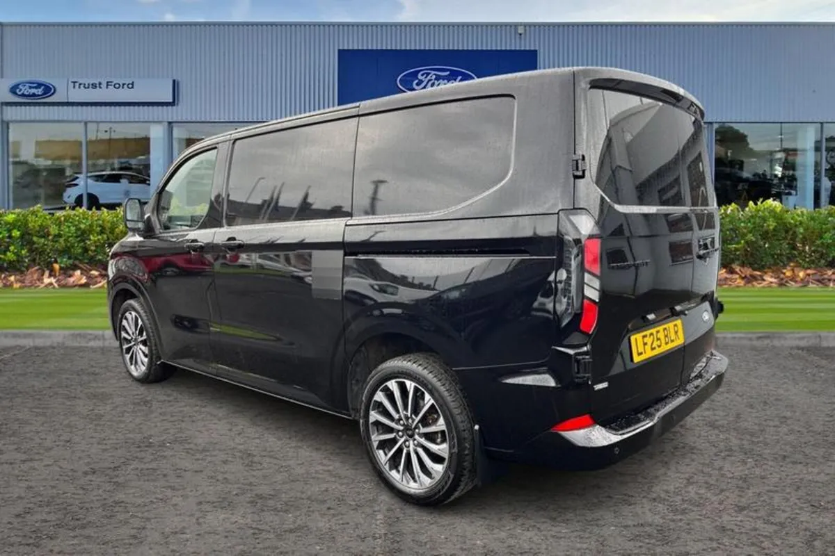 Ford Transit Custom 320 L1 PETROL FWD 2.5 PHEV 232 - Image 2