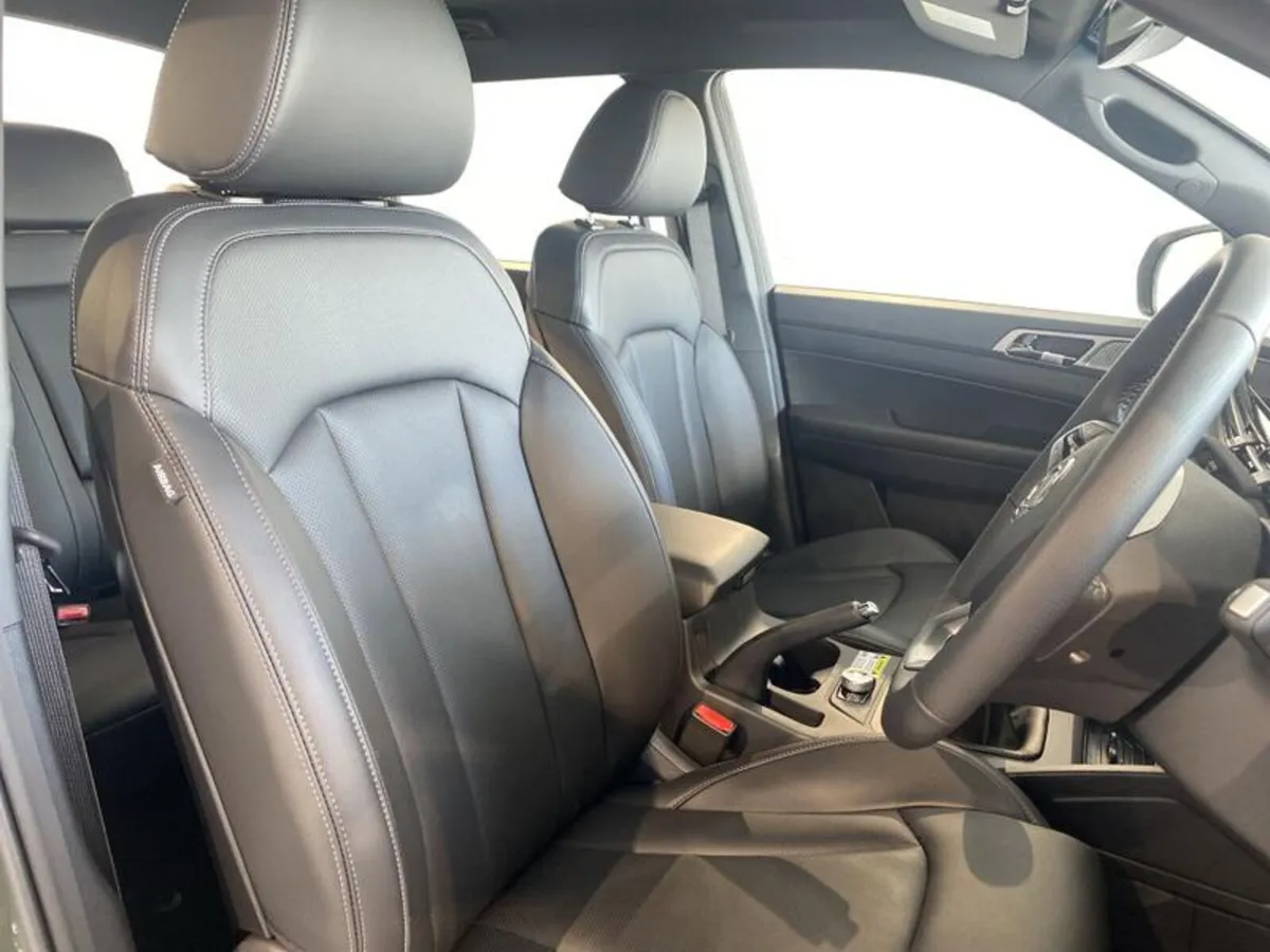 KGM Musso 2.2 Double Cab Pick Up Rebel - Image 4