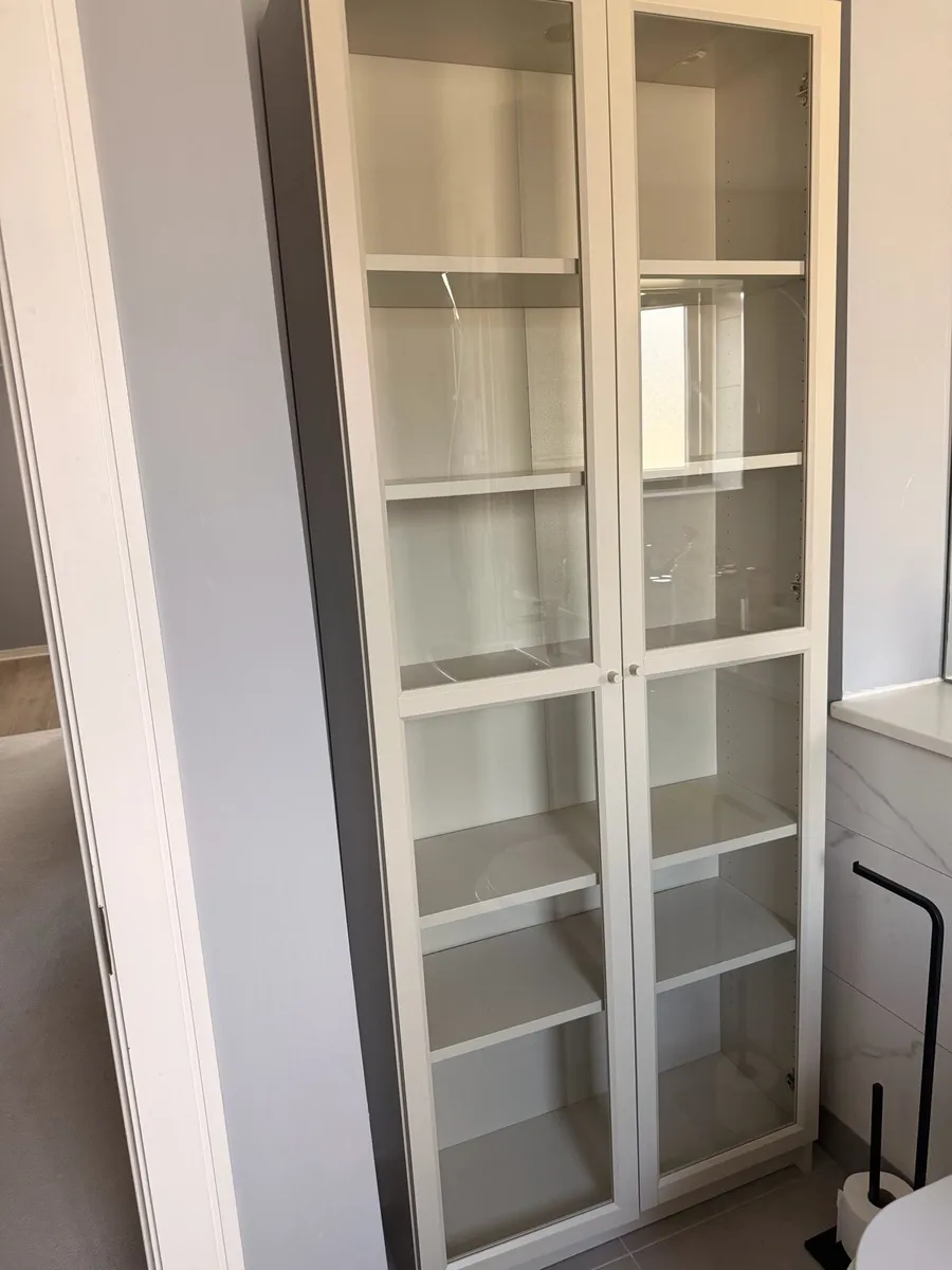 Large glass cabinet - Image 1