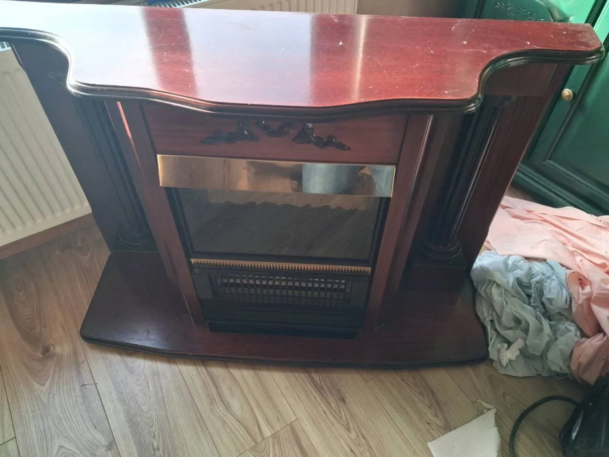 Electric fireplace