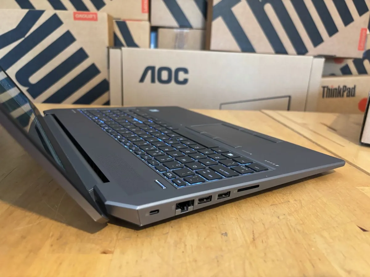 HP zBook 15 Workstation Laptop-i7-32GbRam-1TBNVMe - Image 4