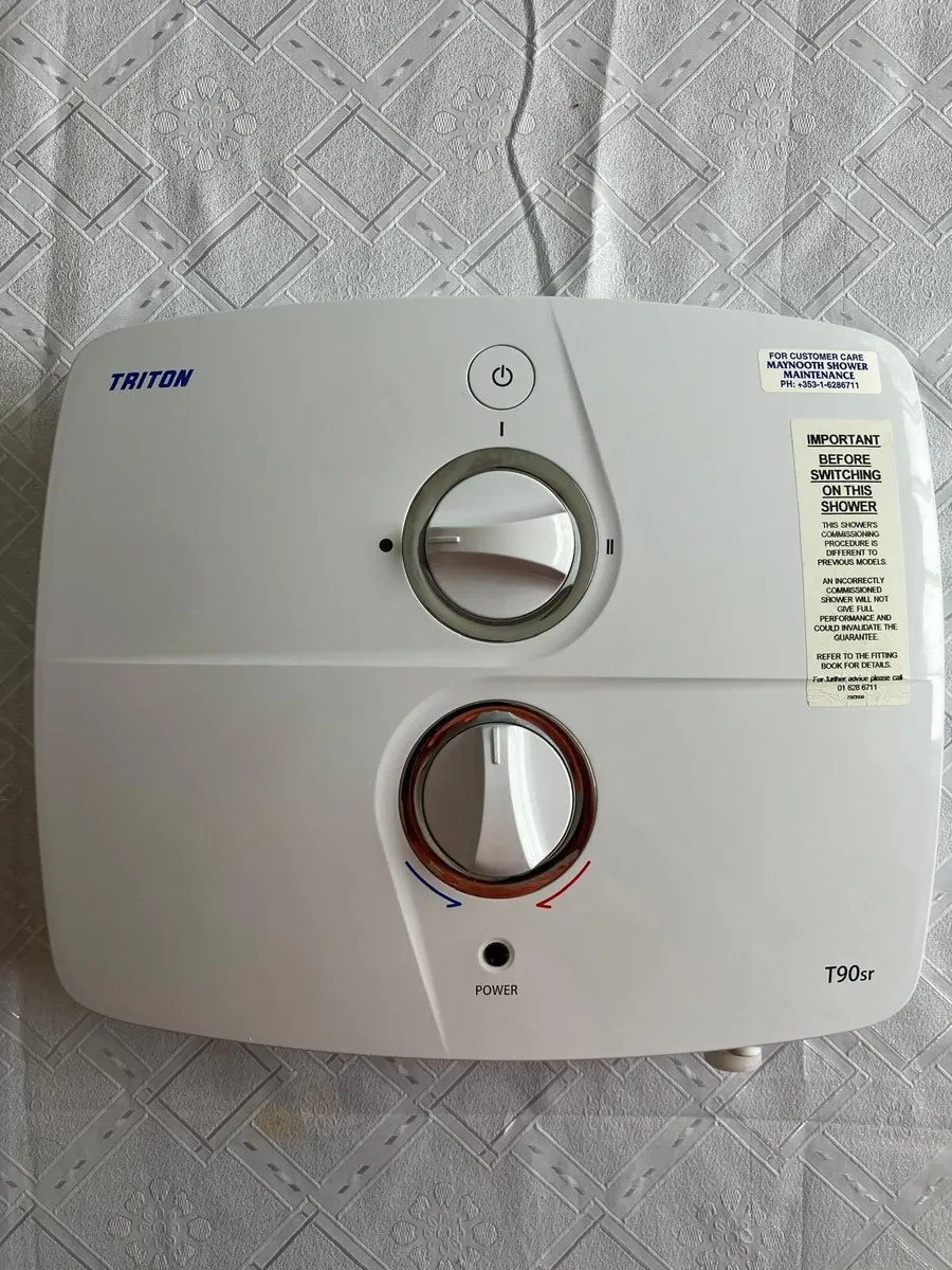 Electric shower - Image 1
