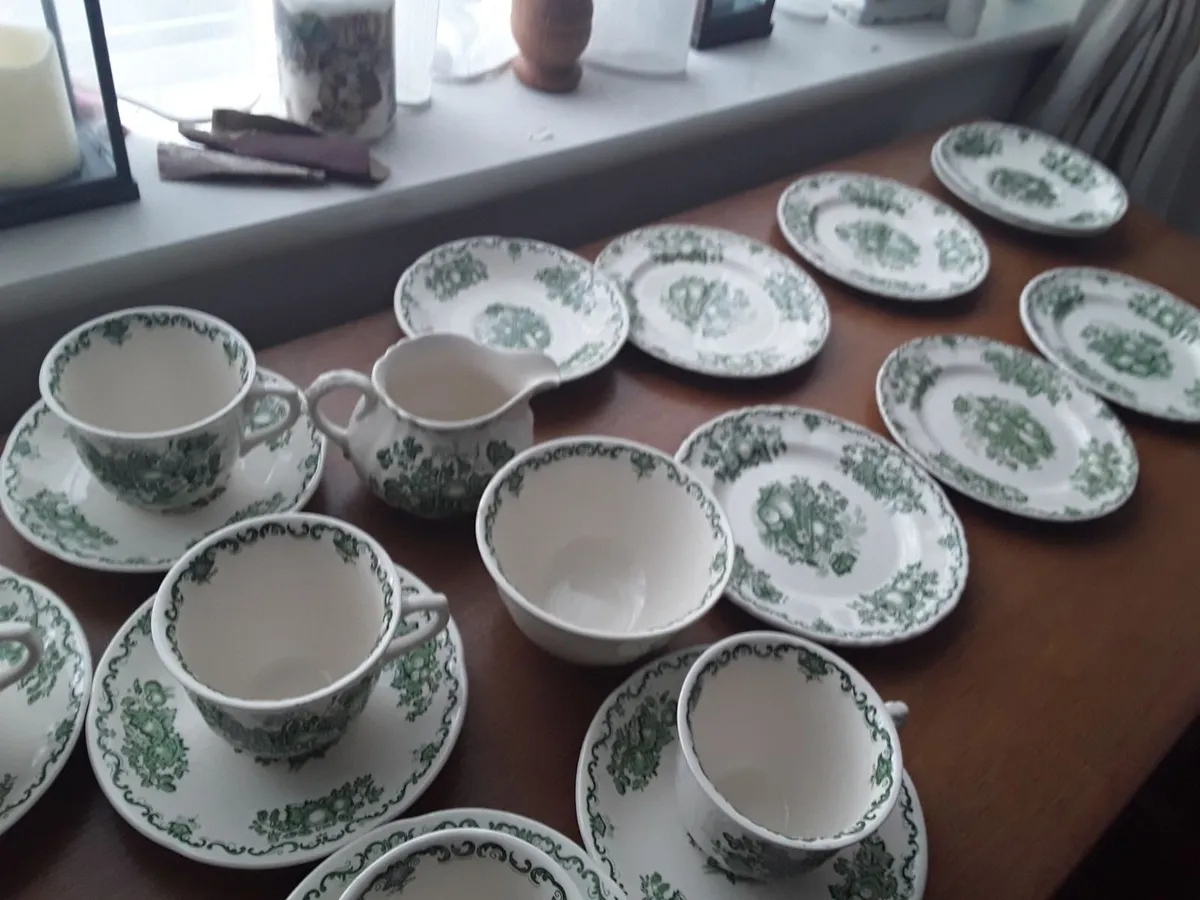 26 piece Mason crockery perfect condition - Image 4