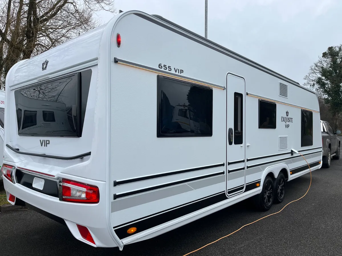 2025 LMC 655 VIP EXQUISITE 5/6 BERTH LUX CARAVAN - Image 4