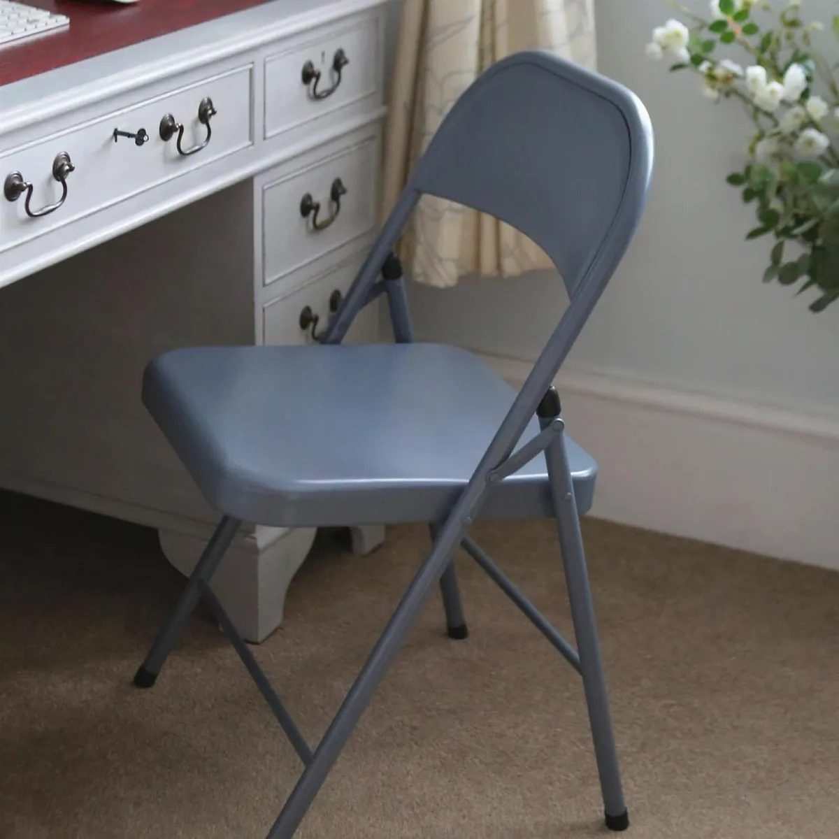 Metal Folding Chairs with Rubber Bumper Feet Pack - Image 2