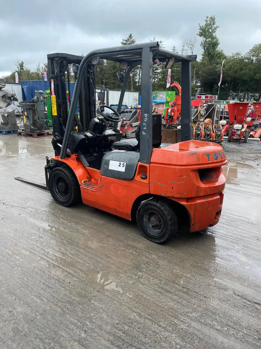 Toyota Diesel Forklift – 2.5 Tonne, Triplex Mast - Image 4