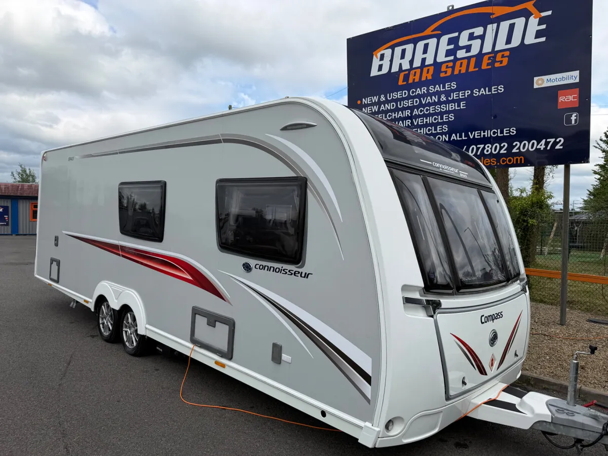 2018 COMPASSS CONNOISSEUR 840 6/7 BERTH H/SPEC - Image 1