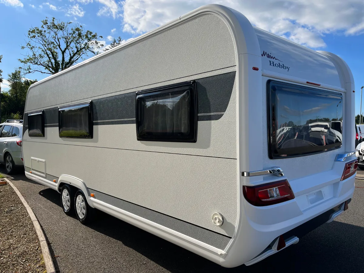 2023 HOBBY 650 UMFE 5/6 BERTH LUX CARAVAN - Image 4